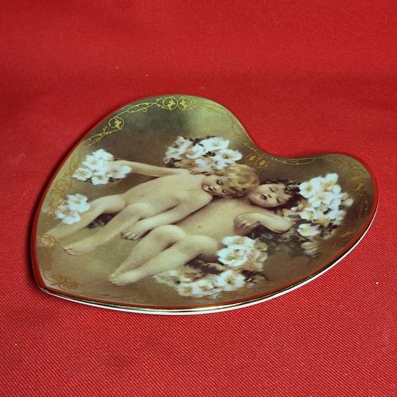 Vintage Bradford Exchange Enchanting Dreams Heart Decorative Plate No 073A 1997 - Picture 13 of 15